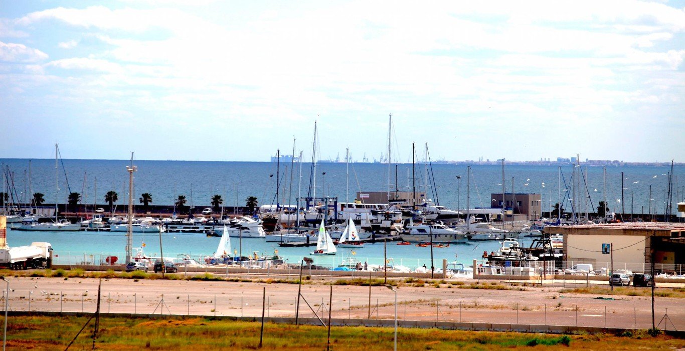 Preciosas vistas al puerto de Burriana